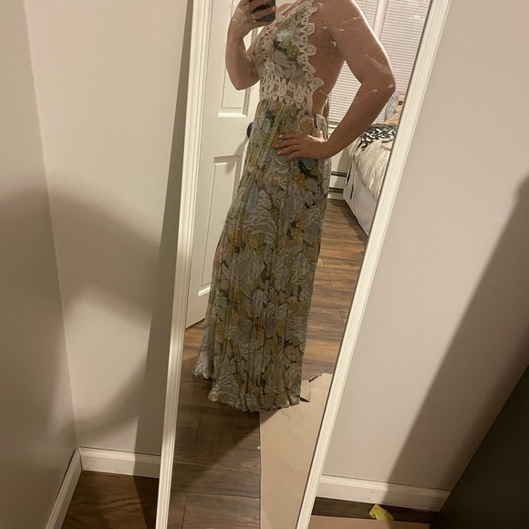 Luxxel halter print maxi Size S - Picture 6 of 10